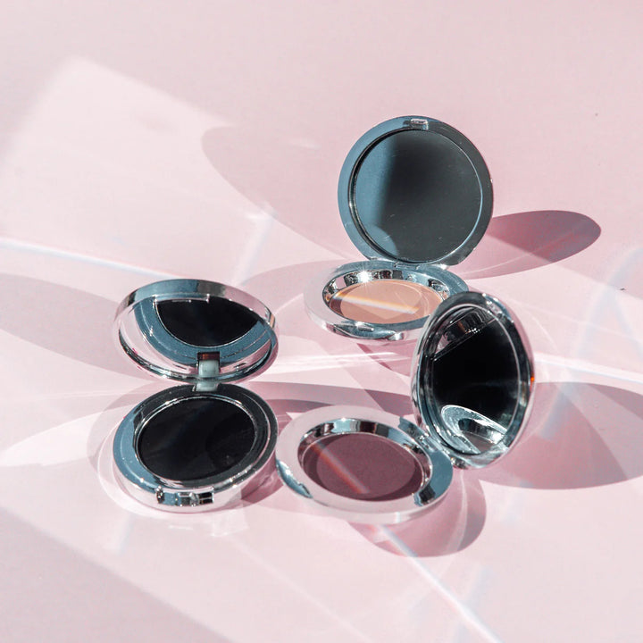 Frøya Soft Eyeshadow – 15 myke, pigmenterte nyanser for enhver anledning