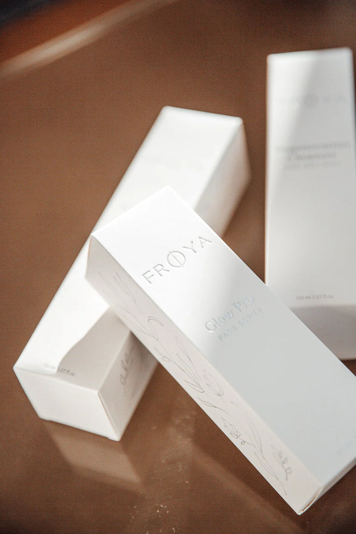 Frøya Glow Pro Face Scrub – skånsom eksfoliering for myk og glødende hud