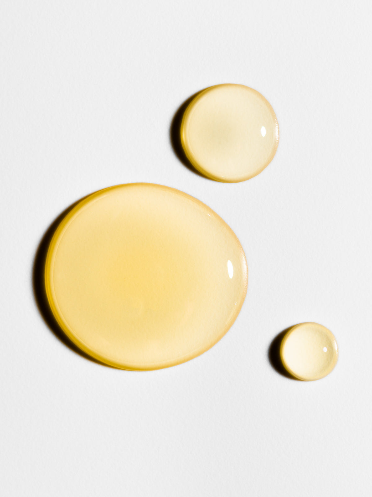 Gylne dråper av Henua Miracle Vitamin Oil