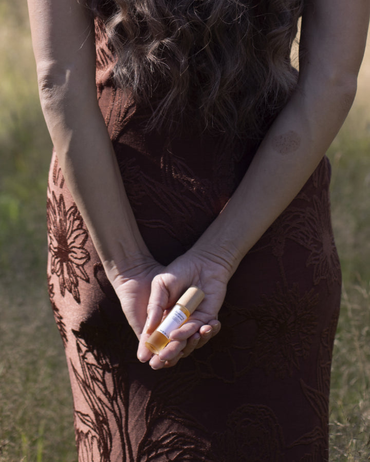 HENUA ILLUMINATING EYE SERUM – COFFEE, BAKUCHIOL & LINGONBERRY