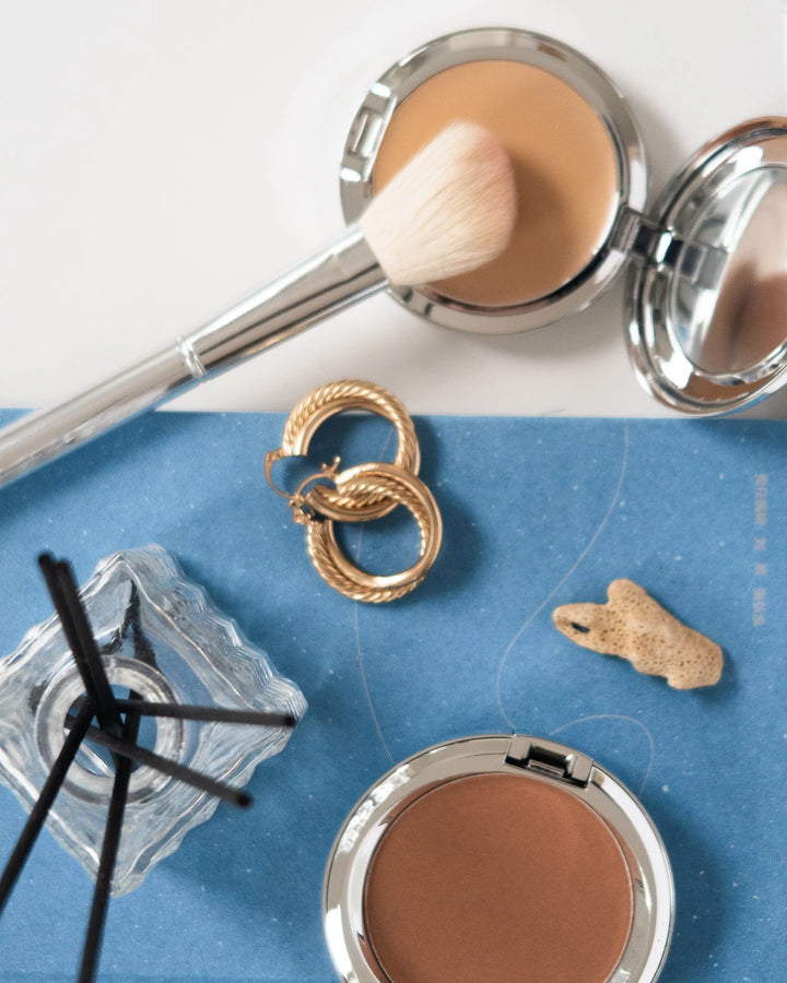 Frøya All Around Bronzer – naturlig glød og myk definisjon