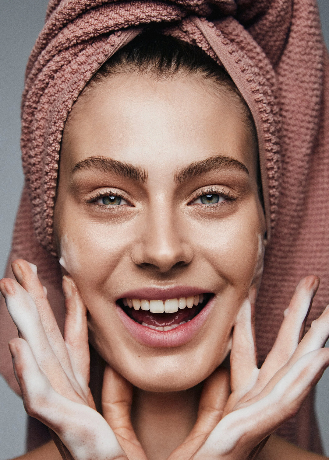 Frøya Cleanser For Dry Skin - Regeneration Cleanser